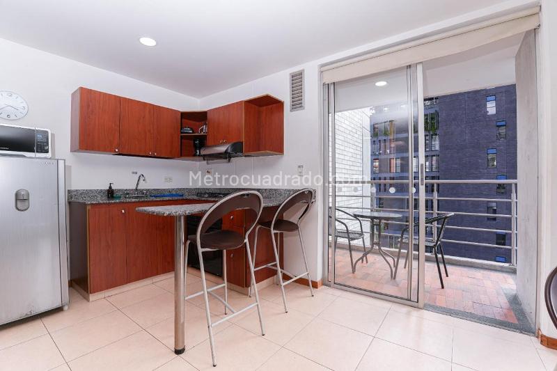 Modern 2BR Furnished Apartment in Transversal Inferior - 3