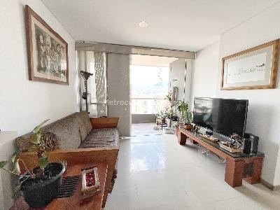 Apartamento de 3 alcobas en venta en Sabaneta, Sabaneta, 69 m² · foto 2 de 20