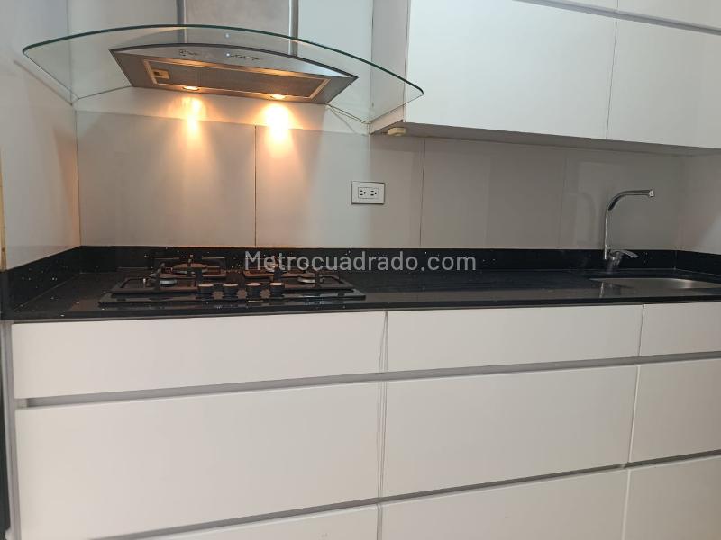 Amplio Apartamento de 3 Alcobas en Vegas del Poblado - 5