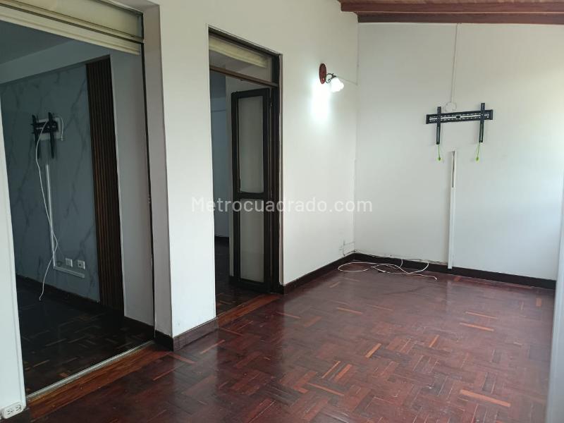 Amplio Apartamento de 3 Alcobas en Vegas del Poblado - 7