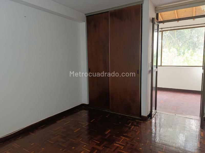 Amplio Apartamento de 3 Alcobas en Vegas del Poblado - 9