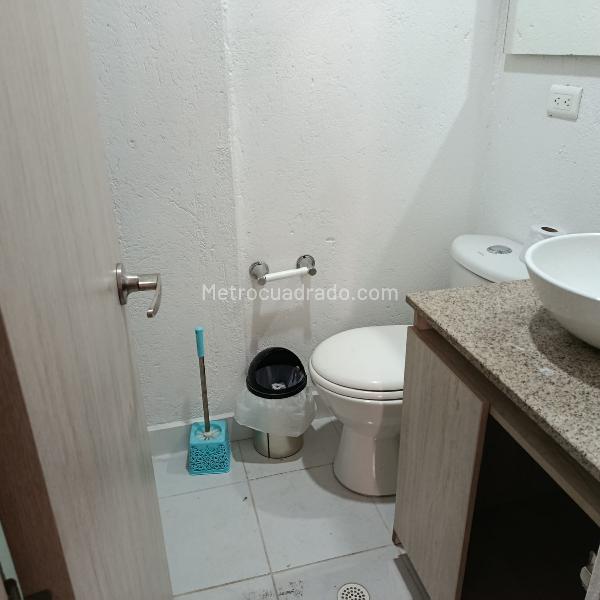 Apartamento Amoblado de 2 Alcobas en Boston Centro con Terraza - 8