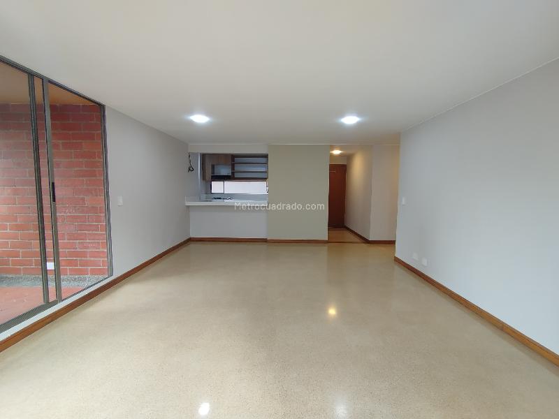 Apartamento Amplio de 2 Alcobas con Amenidades en Provenza - 3