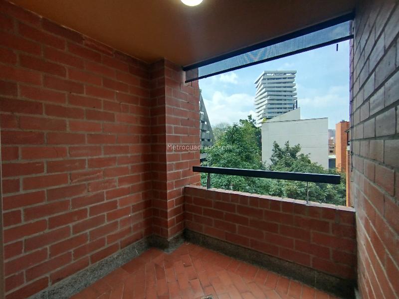 Apartamento Amplio de 2 Alcobas con Amenidades en Provenza - 4