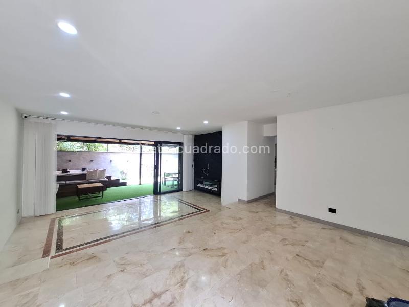 Stylish 4BR Family Home in Transversal Superior - 5