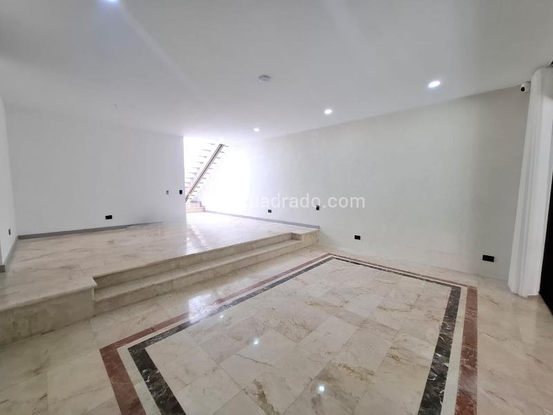 Stylish 4BR Family Home in Transversal Superior - 7