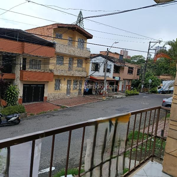 5BR House for Rent in Villa Hermosa, Medellín - 3