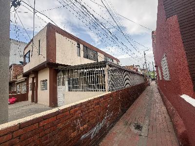 Casa de 5 alcobas en venta en Quiroga, Bogotá, 200 m² · foto 2 de 20