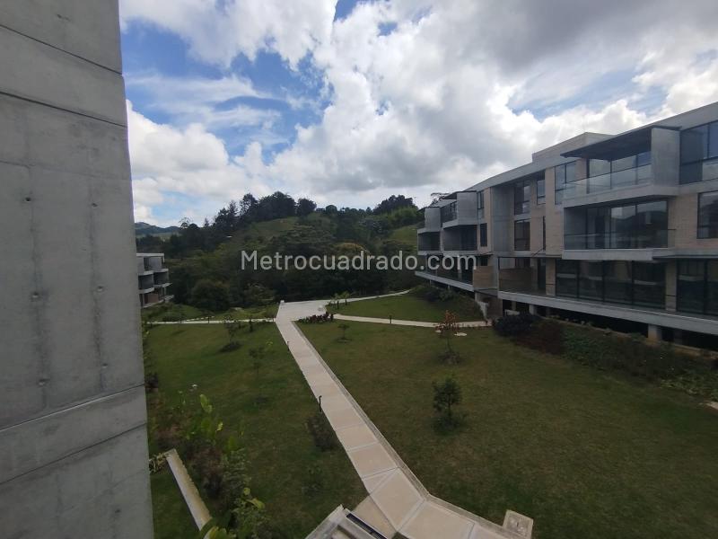 2BR Apartment in El Retiro (80 m²) - 2