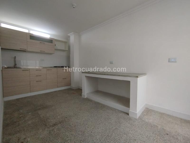 Duplex Commercial House for Offices in Laureles - 6