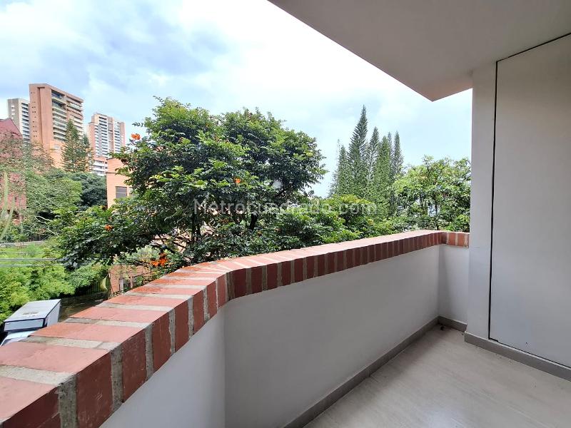 Apartamento Amoblado de 2 Alcobas en Transversal Inferior - 3