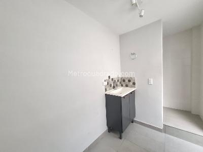Casa de 4 alcobas en arriendo en Manila, Medellín, 200 m² · foto 19 de 20