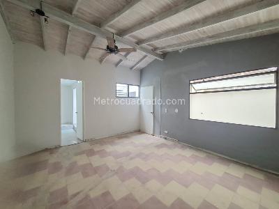 Casa de 4 alcobas en arriendo en Manila, Medellín, 200 m² · foto 6 de 20