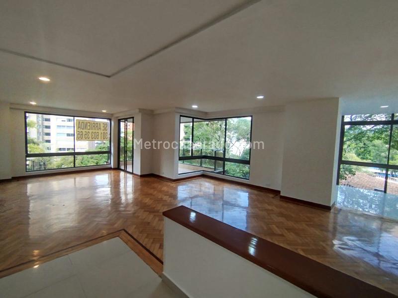 Apartamento exclusivo de 3 alcobas en Los Parra, El Poblado