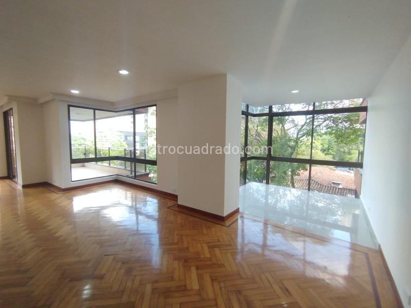 Apartamento exclusivo de 3 alcobas en Los Parra, El Poblado - 3