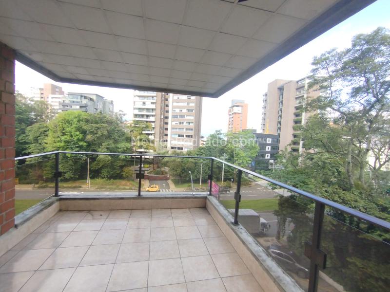 Apartamento exclusivo de 3 alcobas en Los Parra, El Poblado - 6