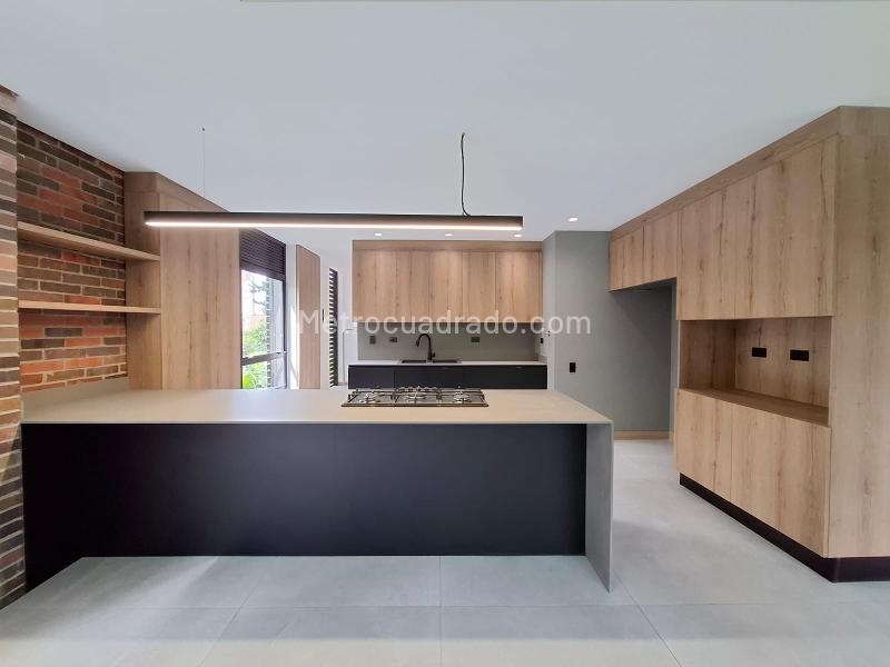 Apartamento Elegante de 2 Alcobas en El Campestre - 2