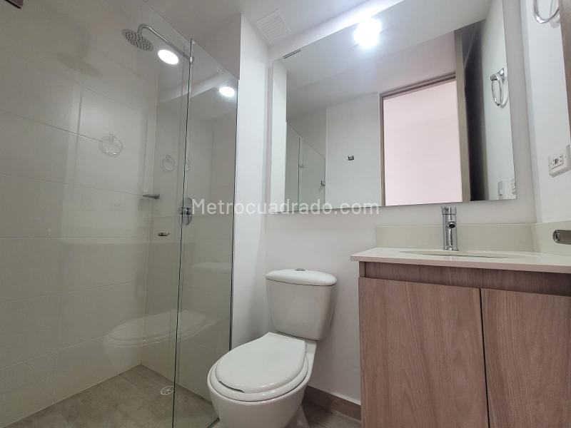 Apartamento en arriendo en Rionegro (Fontibón) 2 hab / 2 baños - 9
