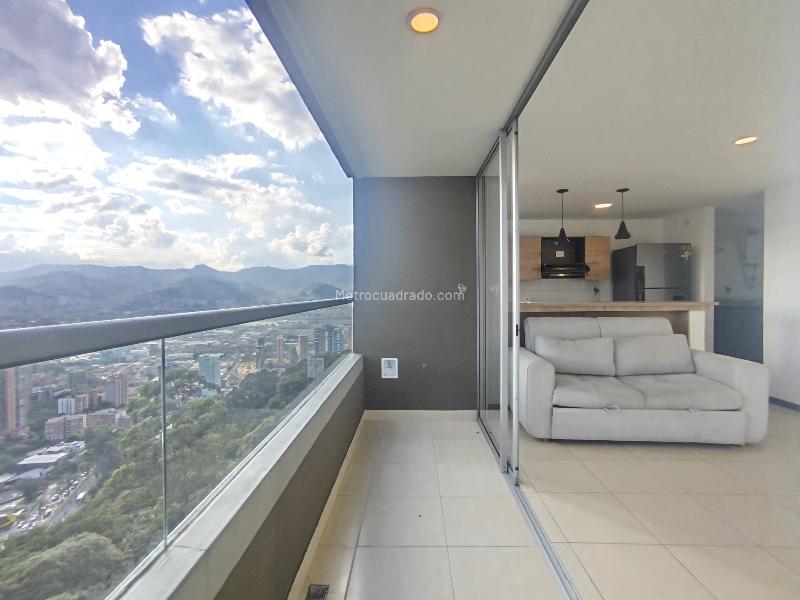 2BR Apartment in Las Palmas, El Poblado with 2 Parking Spots - 6