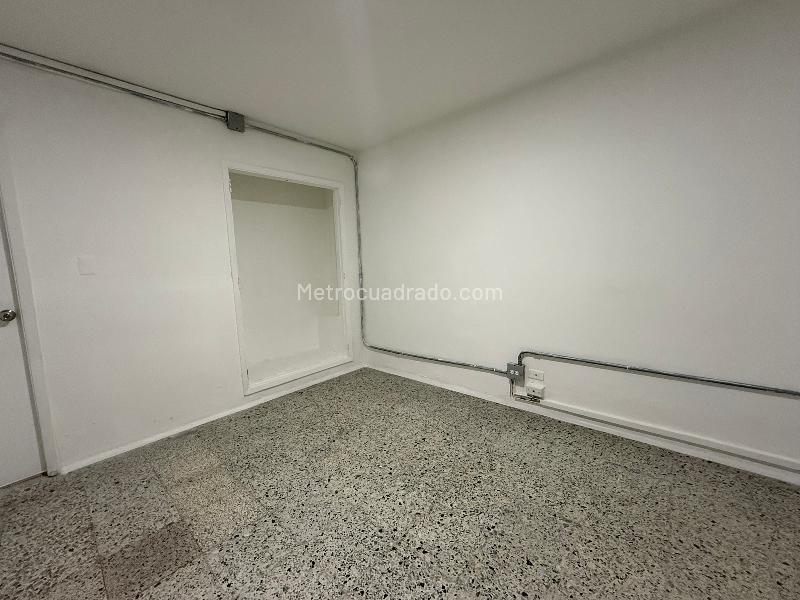 Local Comercial en Arriendo, Boston, Medellín - Więcej