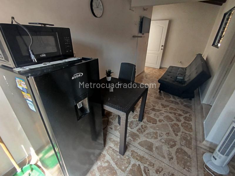 Furnished 1BR Apartment in Laureles - 4