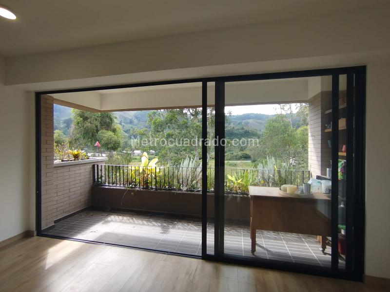 2BR Apartment in El Retiro (67 m²) - 5