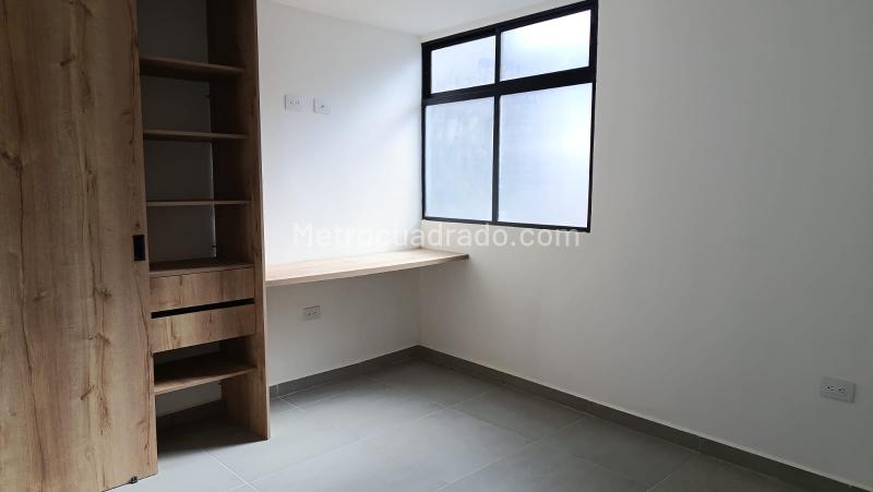 Apartamento Amplio de 4 Alcobas en Arriendo en Boston - 7