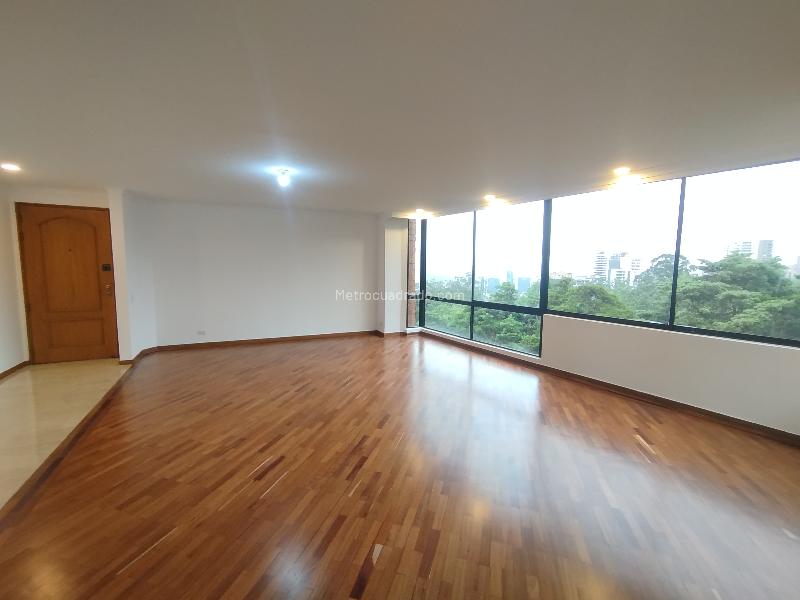 Spectacular 3BR Apartment in El Campestre - 5