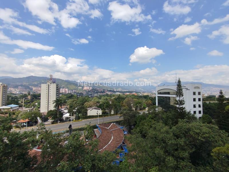 2BR Apartment for Rent in Santa Maria de los Angeles (9th Floor)