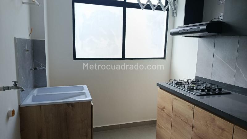 Apartamento de 2 Alcobas en Boston, Medellín - 2