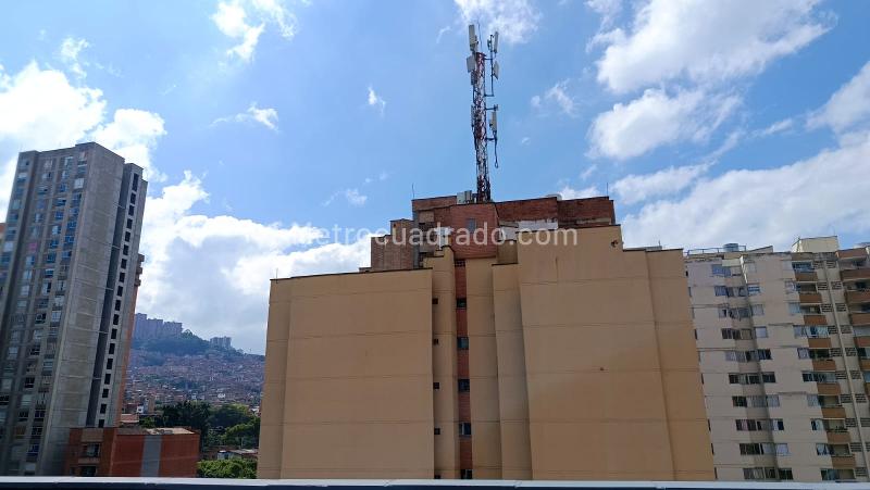 Apartamento Acogedor de 3 Alcobas en Boston (Medellín) - 2
