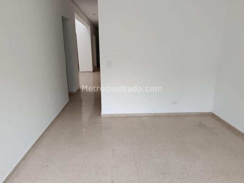 Versatile 4BR House for Rent in Laureles - 2