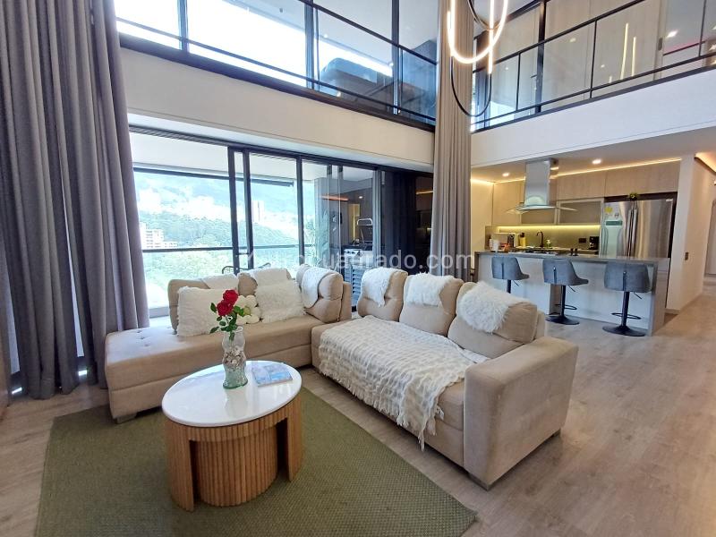 Spacious 3BR Penthouse in Las Palmas - 3