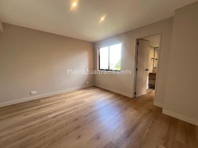 Apartamento de 3 alcobas en venta en Alejandria, Medellín, 192 m² · foto 4 de 20