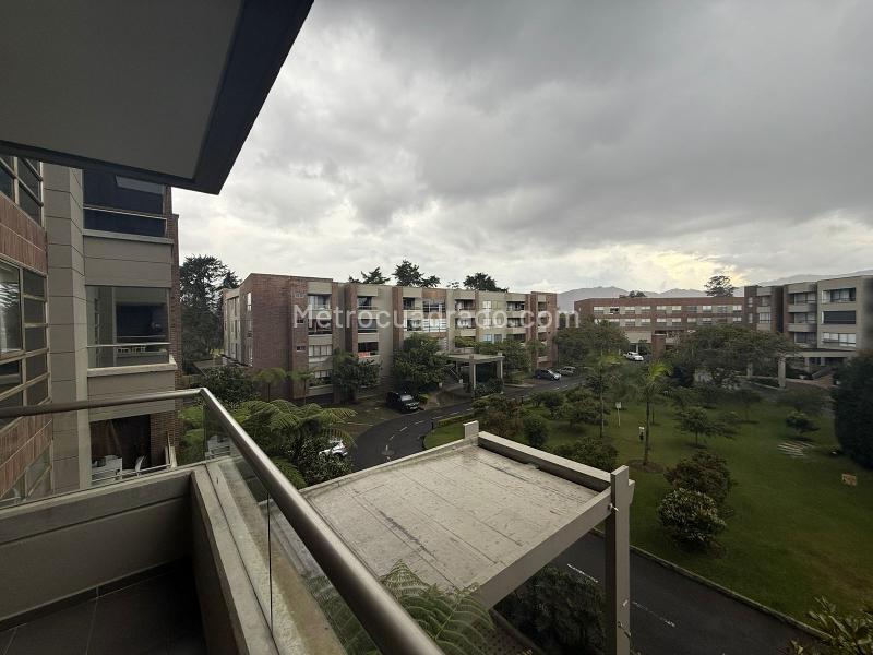 1BR Apartment in Llano Grande (65 m²) - 2
