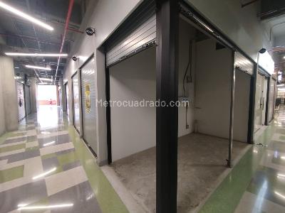 Retail space for rent in Bello, Bello