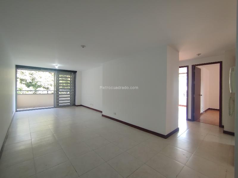 Apartamento Luminoso de 3 Alcobas en La Frontera M - 2