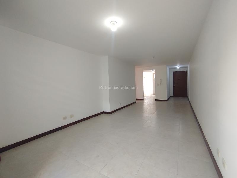 Apartamento Luminoso de 3 Alcobas en La Frontera M - 4