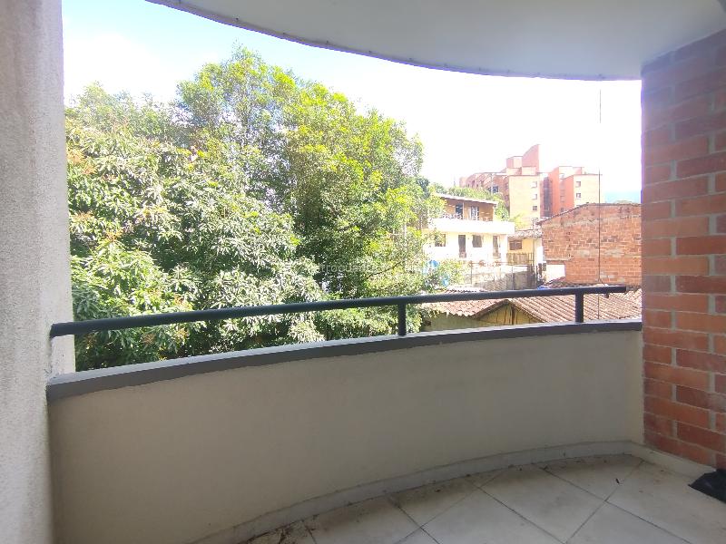 Apartamento Luminoso de 3 Alcobas en La Frontera M - 5