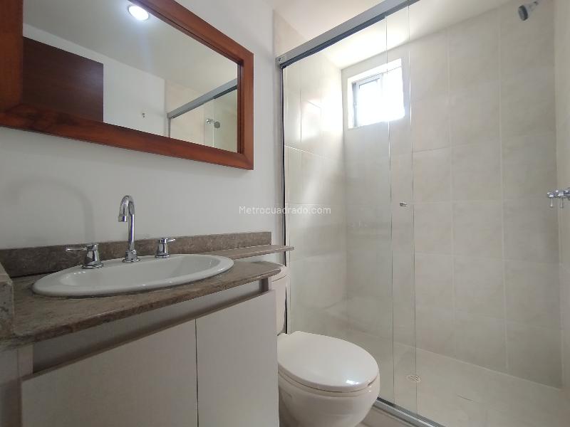 Apartamento Luminoso de 3 Alcobas en La Frontera M - 9