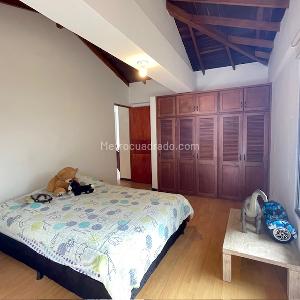 Casa de 4 alcobas en venta en Loma Del Escobero, Envigado, 807 m² · foto 13 de 20