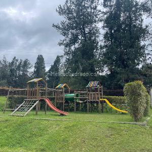 Casa de 4 alcobas en venta en Loma Del Escobero, Envigado, 807 m² · foto 18 de 20