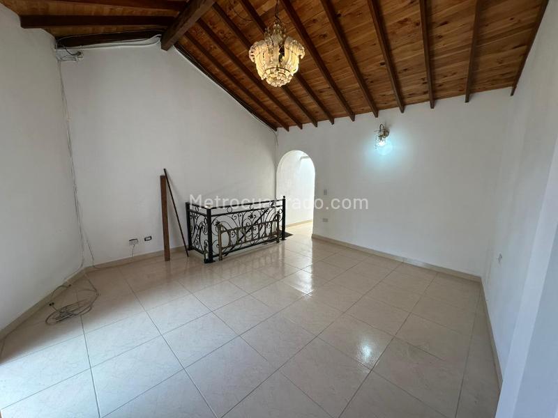 Apartamento con Encanto de 3 Alcobas en Aranjuez - 8