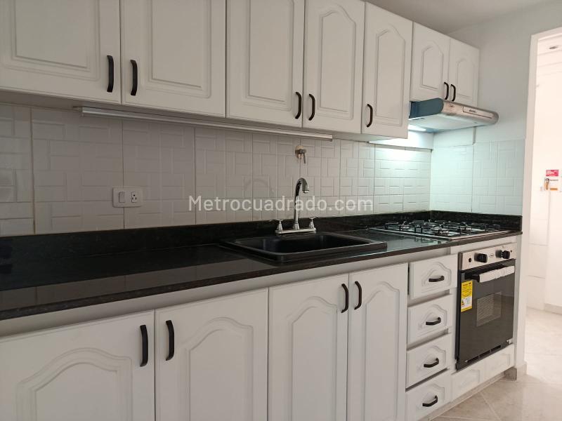 Apartamento en Arriendo, Bosques De Zuñiga, Envigado - 3