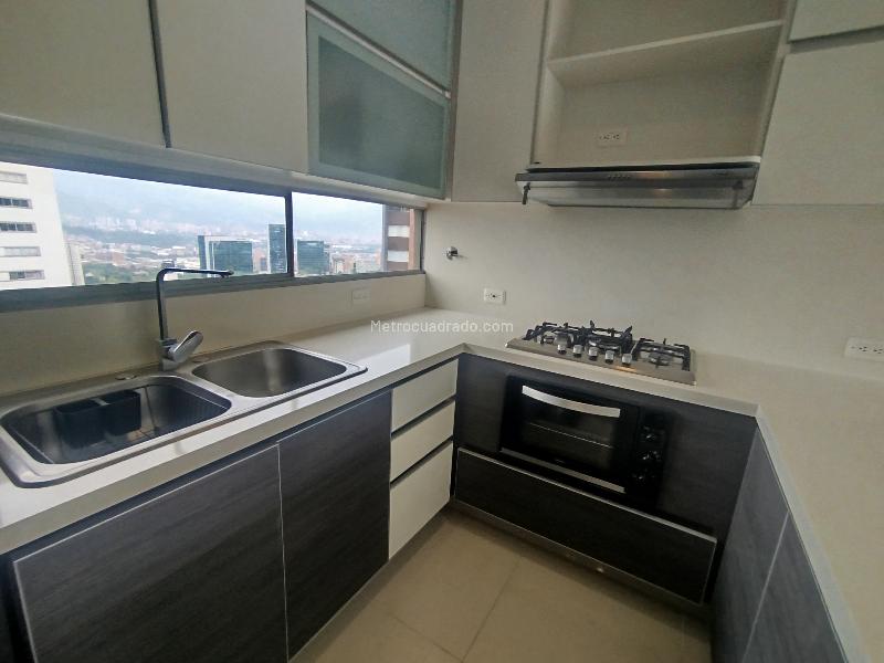 Apartamento Amoblado Amplio de 2 Alcobas en Transversal Intermedia - 6