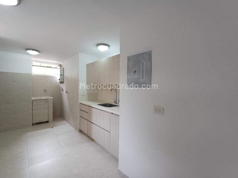 Apartamento amplio de 3 Alcobas en Transversal Superior - 4