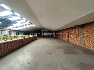 Warehouse for rent in Montevideo, Bogotá