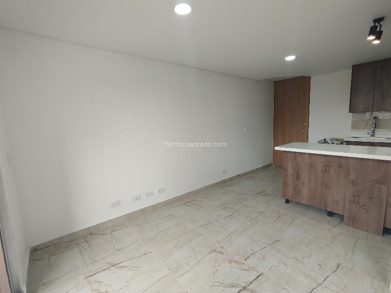 Bright 2BR Apartment for Rent in La Estrella - 4