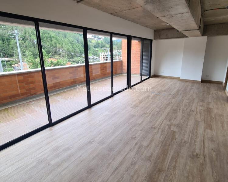 Aparatamento tipo loft moderno en arriendo en El Retiro - 3