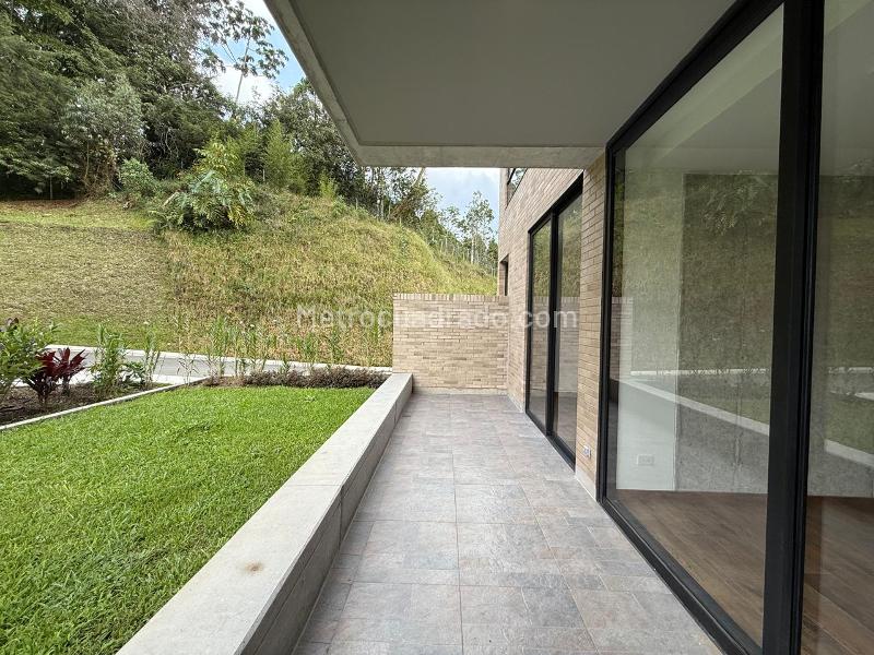 Apartamento en arriendo con 2 habitaciones en El Retiro - 3